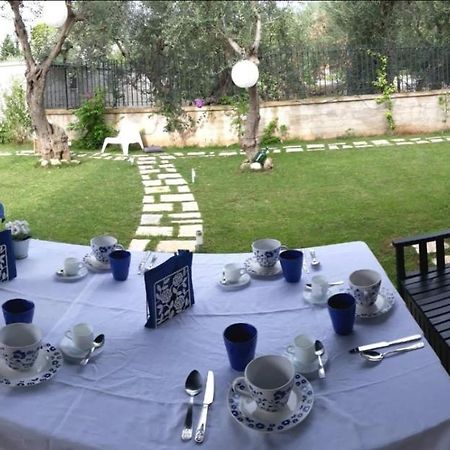 باري Les Fleurs B&B المظهر الخارجي الصورة